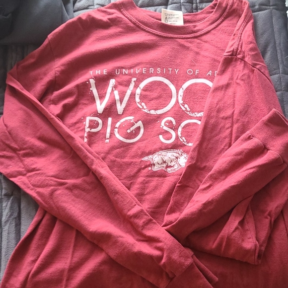 Long sleeve University of Arkansas shirt - Picture 4 of 4